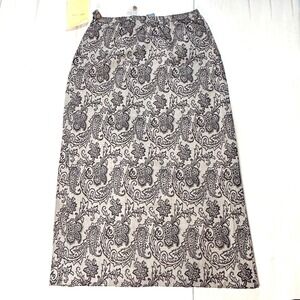 NWT - QVC Jessica Holbrook SZ 12‎ Tan Paisley Tapestry Wrap Skirt Lined